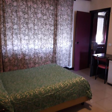 Albergo Piccadilly Medolago エクステリア 写真